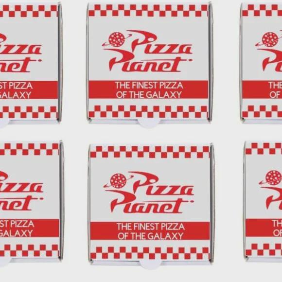 Pizza Planet Pizza Boxes, Red Checkered Design (Set of 10)